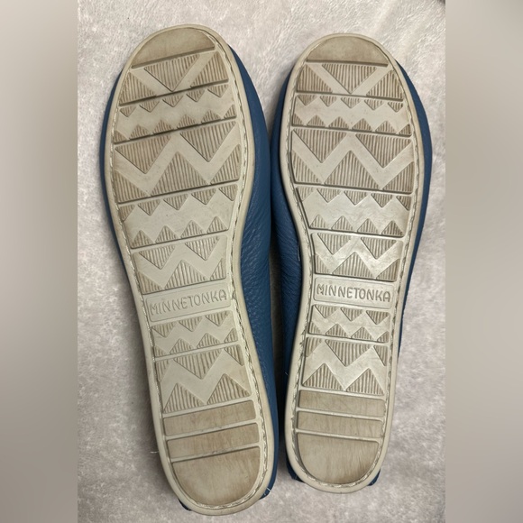 Minnetonka light blue leather moccasins size 11 - Picture 6 of 10